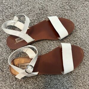 Steve Madden sandals 9